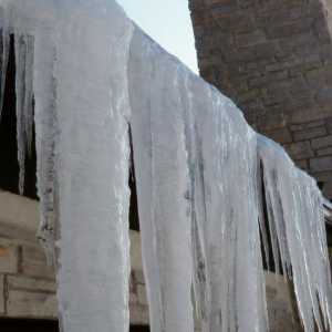 (thick icicles)