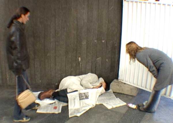 Please wait while picture loads